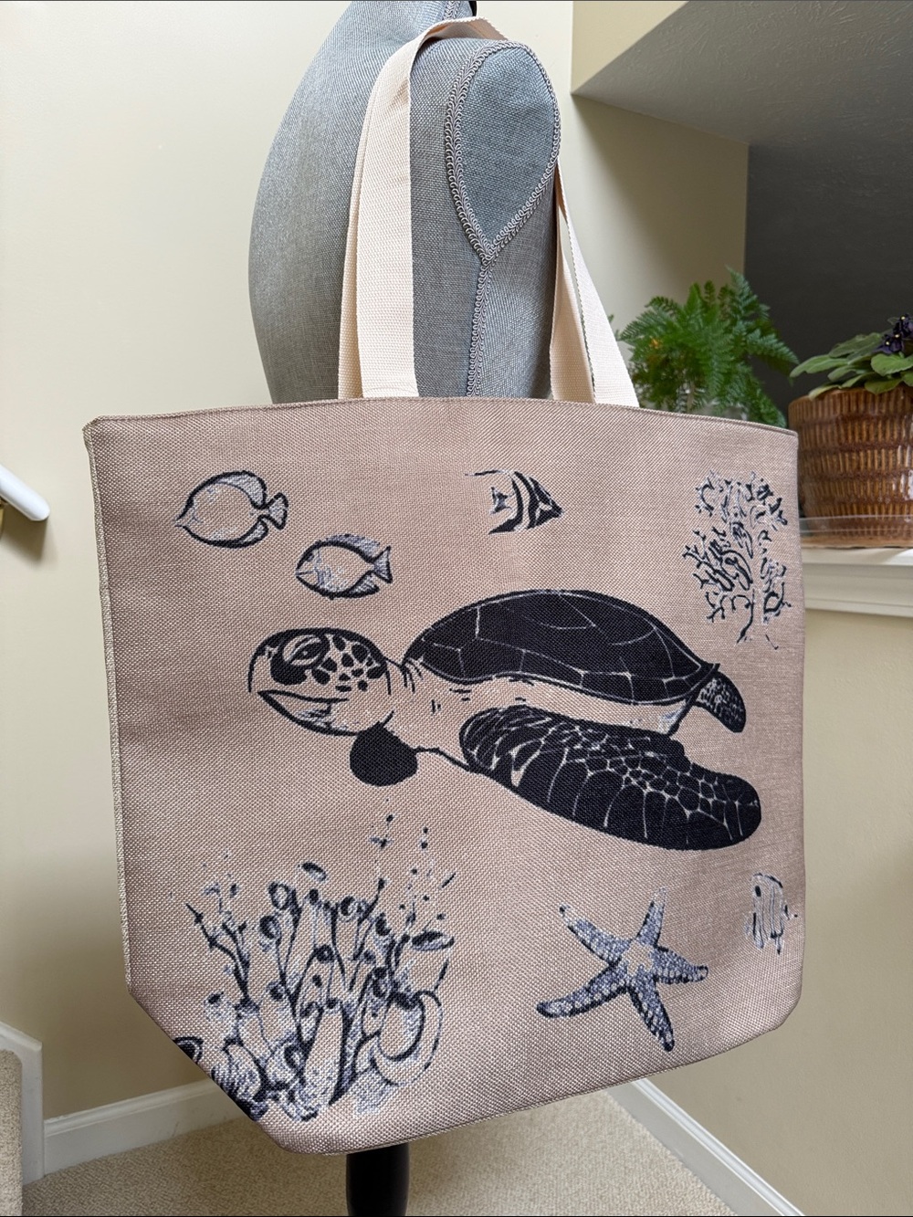 YUMI Coastal Sea Turtle Beach or Tote bag - Beige with Navy Print